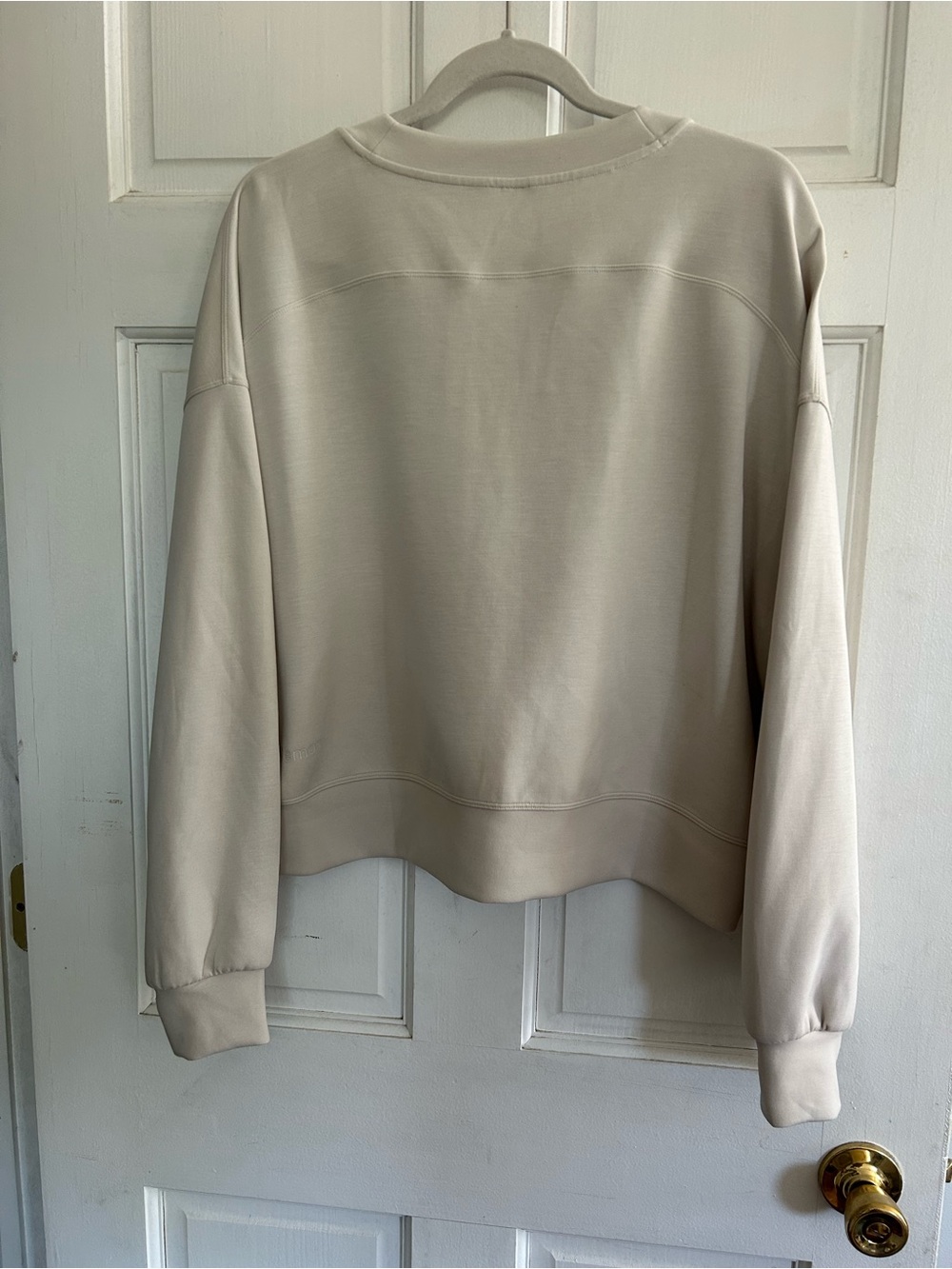 lululemon perfectly oversized cropped crew softstreme with tag! oatmeal, size 10 - Picture 4 of 8